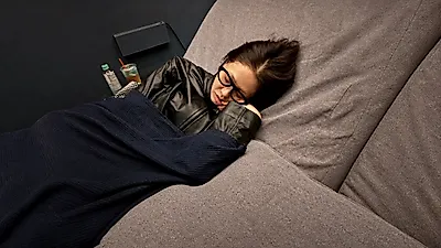 Go Hyun-jung shares photo of herself sleeping in 'The Odyssey' theater... Mixed reactions