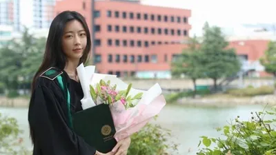 Singer Dal Subin Graduates from University After 13 Years... "A Time to Fill Deficiencies and Romances"