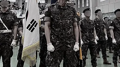 Lee Jun-young reveals photos from military training completion... Netizens' 'eyes drawn' to his sturdy appearance