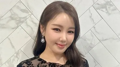 Song Ga-in Reveals Touching Story of Enduring 8 Years of Obscurity... What is the Secret to Her Musical Journey?