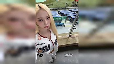 Aespa's Winter's ceremonial first pitch canceled after two years... Disappointment over rain cancellation