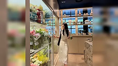 Son Yeon-jae draws attention with unchanging figure from her active days even after childbirth