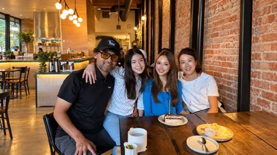 Park Chan-ho shows tender fatherly love for second daughter celebrating 18th birthday
