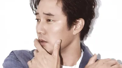 So Ji-sub releases pictorial B-cuts along with Chuseok greetings... different vibes with every outfit