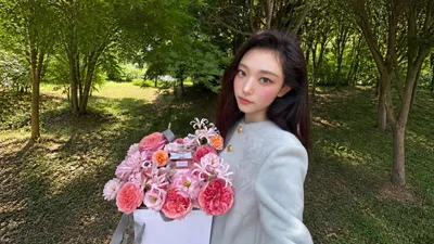 Former NewJeans member Danielle reveals updates from her first solo trip to Australia