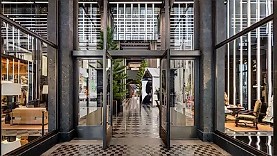 Moncler Opens Largest Flagship on New York's Fifth Avenue, Attended by Global Stars Including Julia Roberts