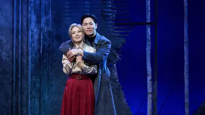 Actor Lee Dong-ha Dominates the Stage as Trigorin in the Play ‘The Seagull’