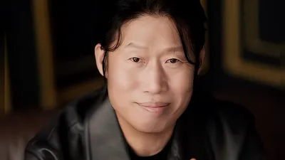 Yoo Hae-jin shares thoughts on becoming the actor with the highest cumulative audience numbers in South Korean film history
