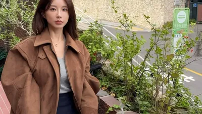 「I Am SOLO」第29期オクスン、ブラウンジャケットで秋の雰囲気