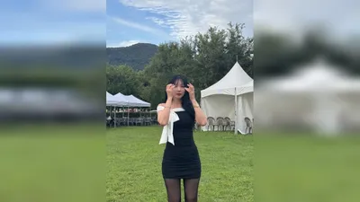 Hong Jin Young proves slim figure with off-the-shoulder mini dress