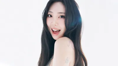 Singer Lee Young Ji donates 50 million won for flood recovery in southern regions