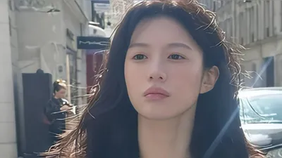 Go Youn-jung reveals denim look on the streets of Paris... to appear as a presenter on November 7-8