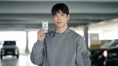 Choi Woo-seong radiates charming youngest detective charm in 'A Bona Fide Killer' behind-the-scenes