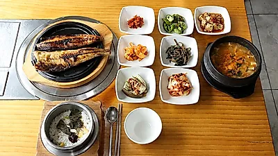 'A Walk Around the Neighborhood' Lee Man-gi, Cheol-won Odae Rice Bingsu and the Path of Peace... Broadcast on the 5th