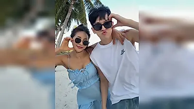Mina explains why she is staying in South Korea while Ryu Philip travels