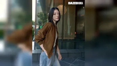 シン・イェウン、大阪でのグラビアでシックな冬のムードを披露