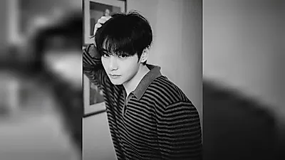 Jung Kook shares photography study photos of V on social media