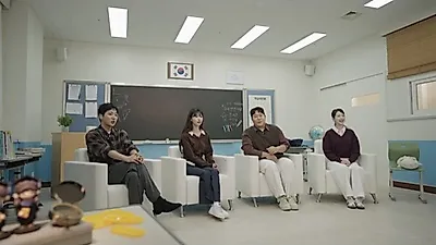 Lee Mi-joo shares 10-second crying tactic on SBS career program