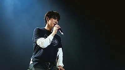 NCTのテン、シアトル公演で熱愛説を否定「超絶独身」